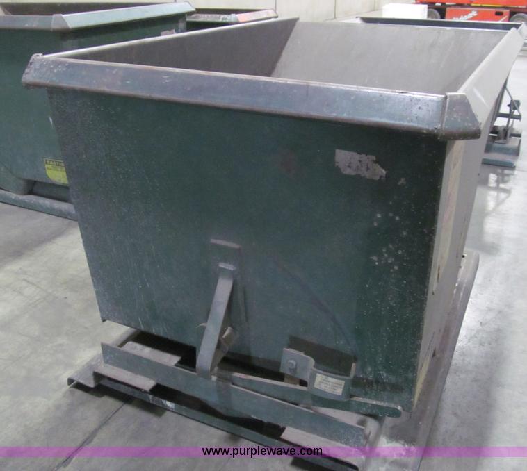image for item AX9509 (2) Jesco 211331 dumpsters