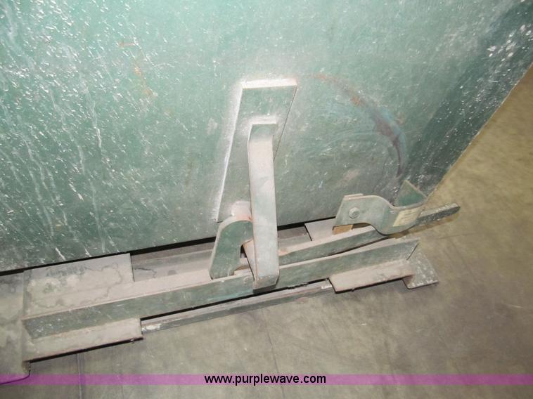 image for item AX9509 (2) Jesco 211331 dumpsters