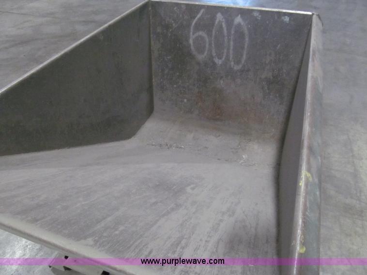 image for item AX9509 (2) Jesco 211331 dumpsters