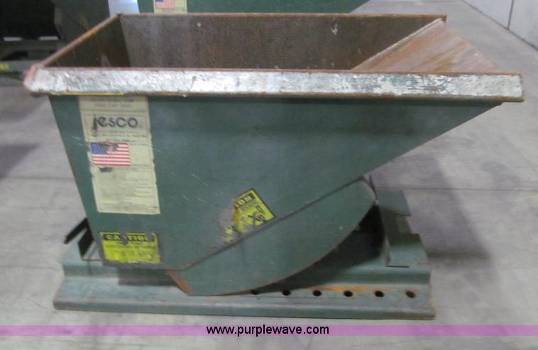 image for item AX9510 (2) Jesco 211305 dumpsters