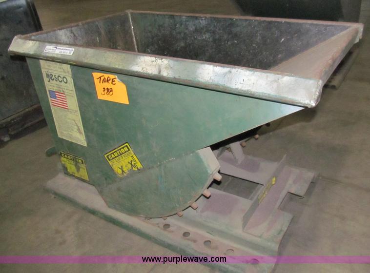 image for item AX9510 (2) Jesco 211305 dumpsters