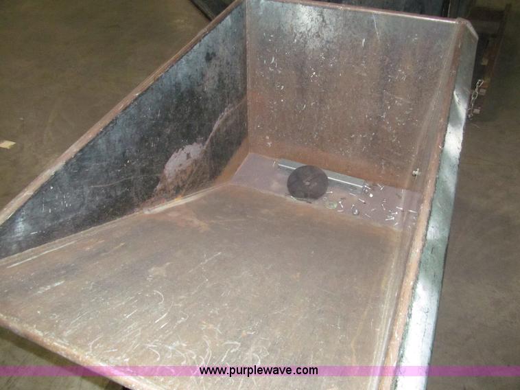 image for item AX9510 (2) Jesco 211305 dumpsters