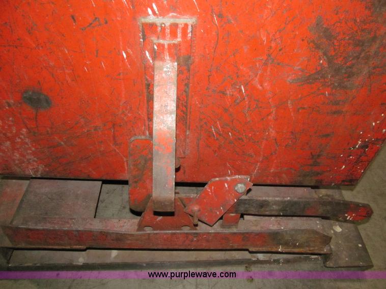 image for item AX9512 Steel dumpster