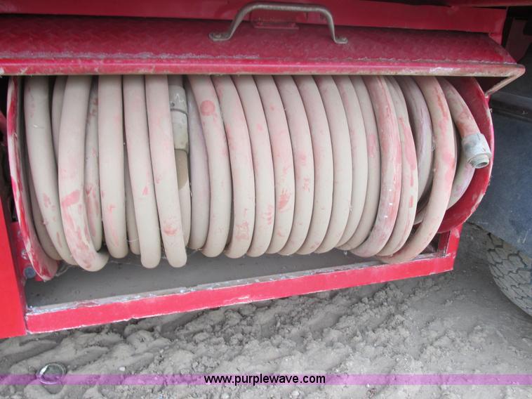 image for item E5271 1981 International 1854 firetruck