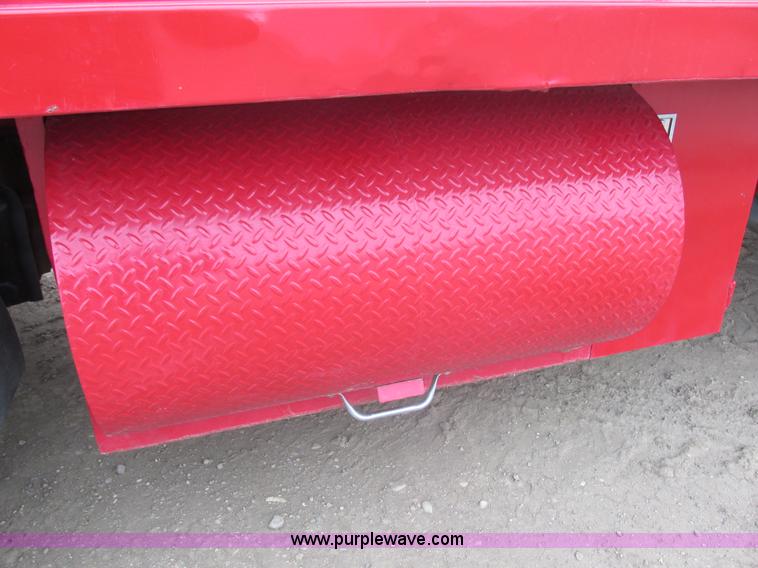 image for item E5271 1981 International 1854 firetruck