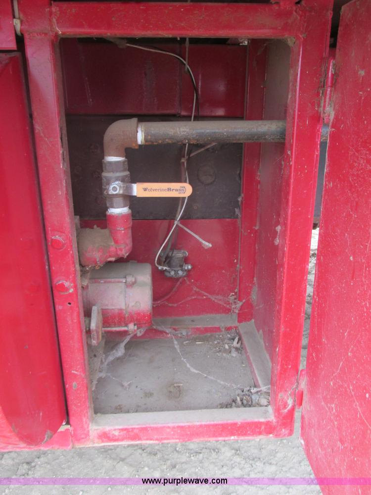 image for item E5271 1981 International 1854 firetruck