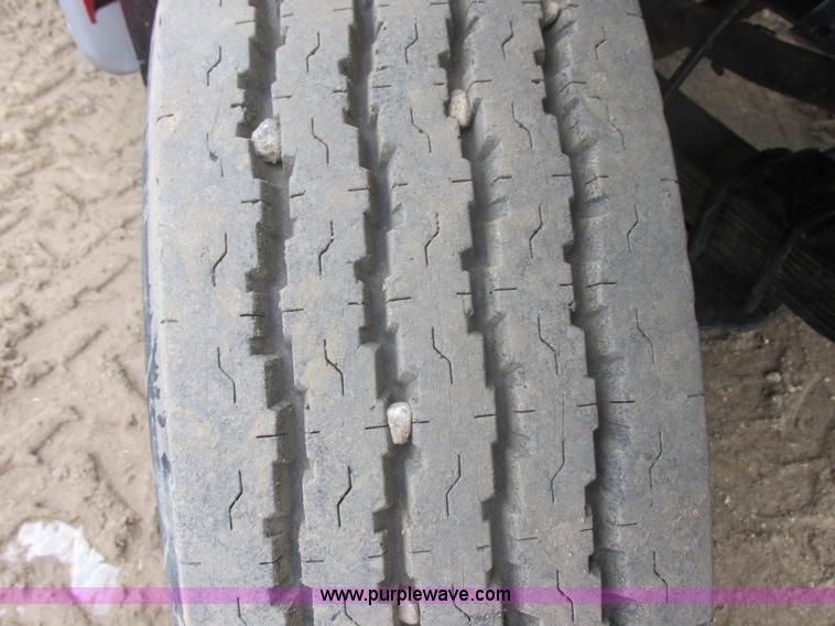 image for item E5271 1981 International 1854 firetruck