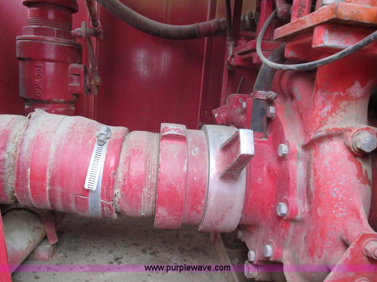 image for item E5271 1981 International 1854 firetruck