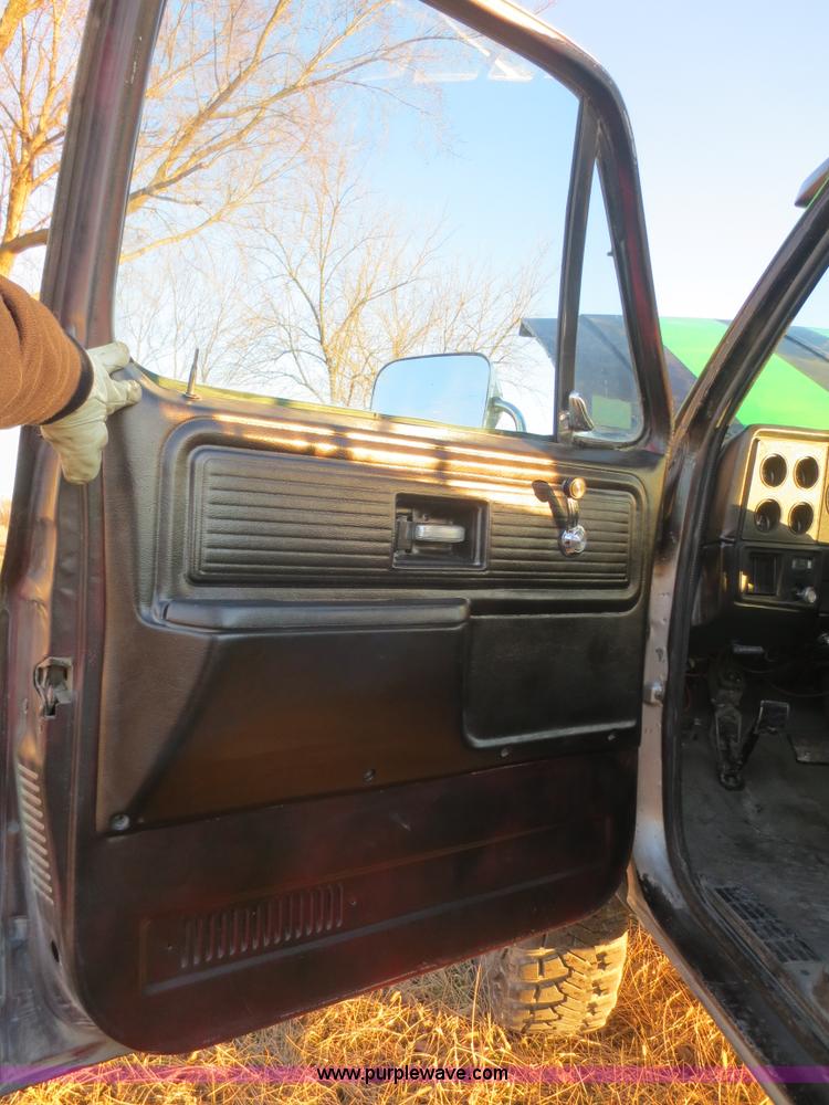 image for item F6748 1978 Chevrolet 1500 pickup truck