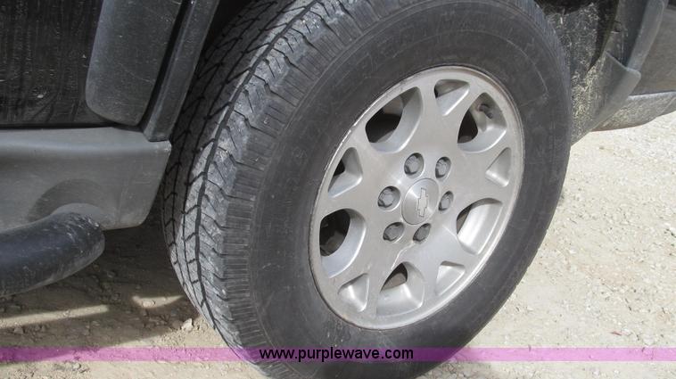 image for item G2244 2003 Chevrolet Tahoe Z71 SUV