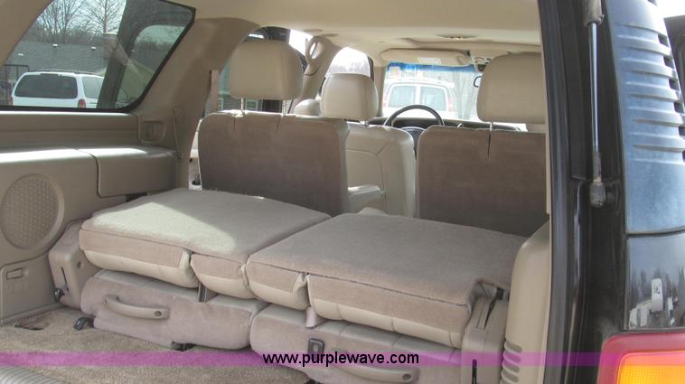 image for item G2244 2003 Chevrolet Tahoe Z71 SUV