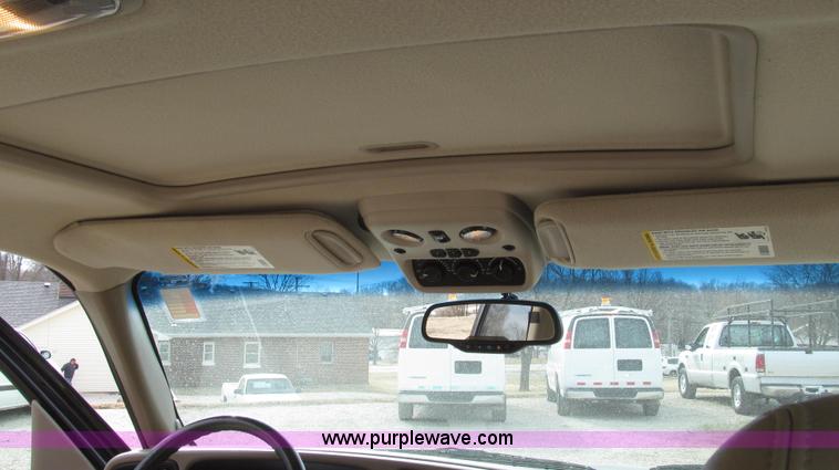 image for item G2244 2003 Chevrolet Tahoe Z71 SUV