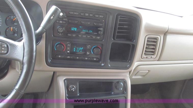image for item G2244 2003 Chevrolet Tahoe Z71 SUV