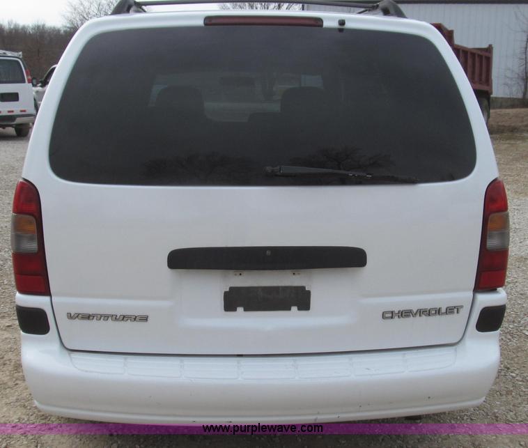 image for item G2247 2002 Chevrolet Venture LS van