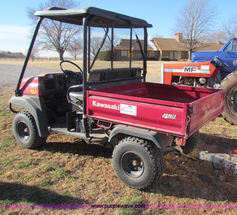 image for item G4458 2005 Kawasaki Mule 3010 utility vehicle