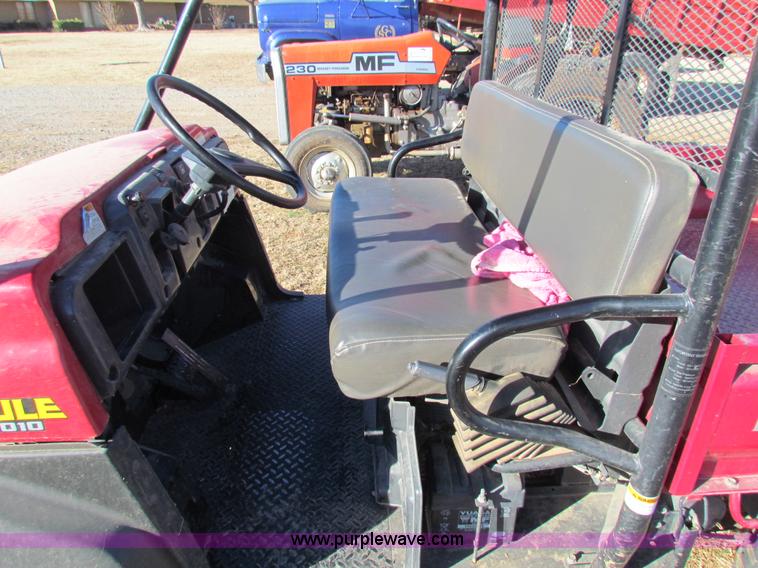 image for item G4458 2005 Kawasaki Mule 3010 utility vehicle