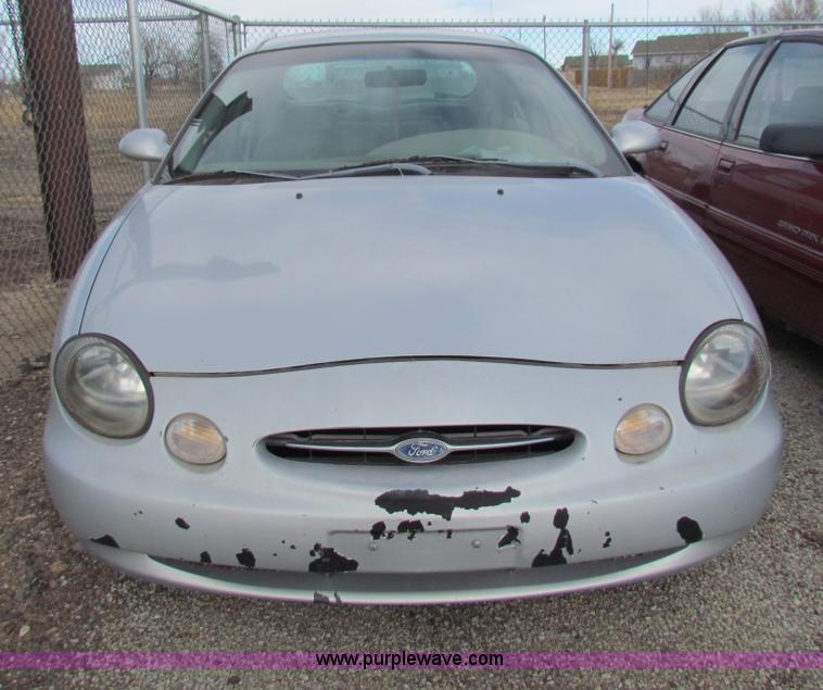 image for item G4472 1998 Ford Taurus LX