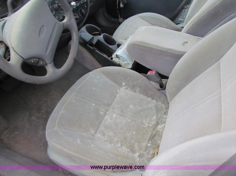 image for item G4472 1998 Ford Taurus LX