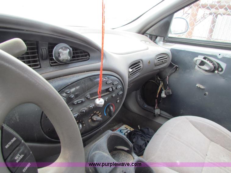 image for item G4472 1998 Ford Taurus LX