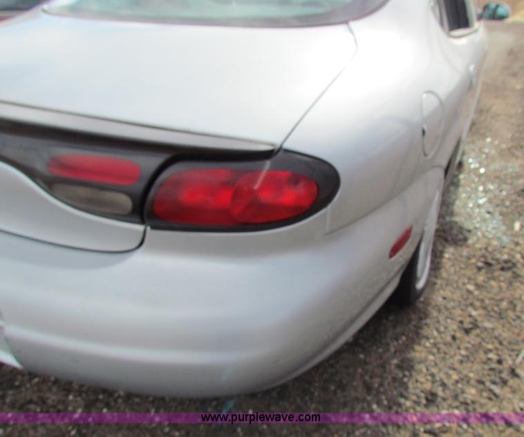 image for item G4472 1998 Ford Taurus LX