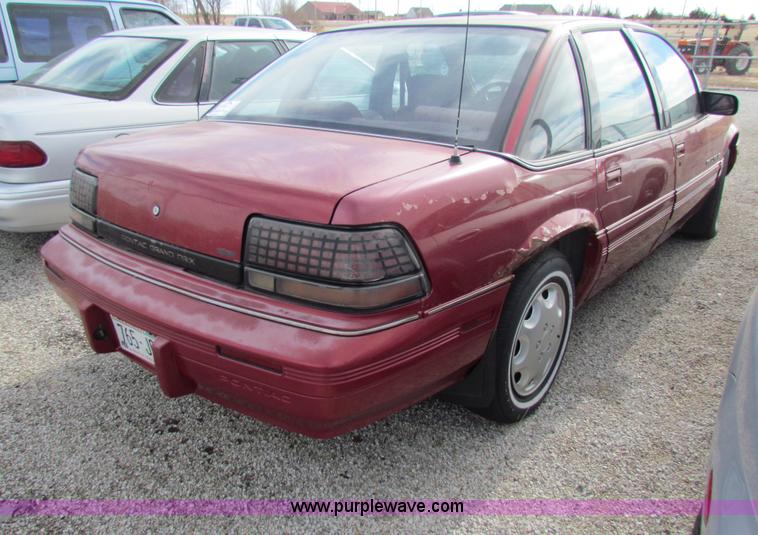 image for item G4473 1992 Pontiac Grand Prix LE