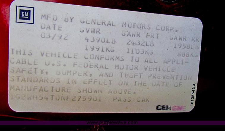 image for item G4473 1992 Pontiac Grand Prix LE