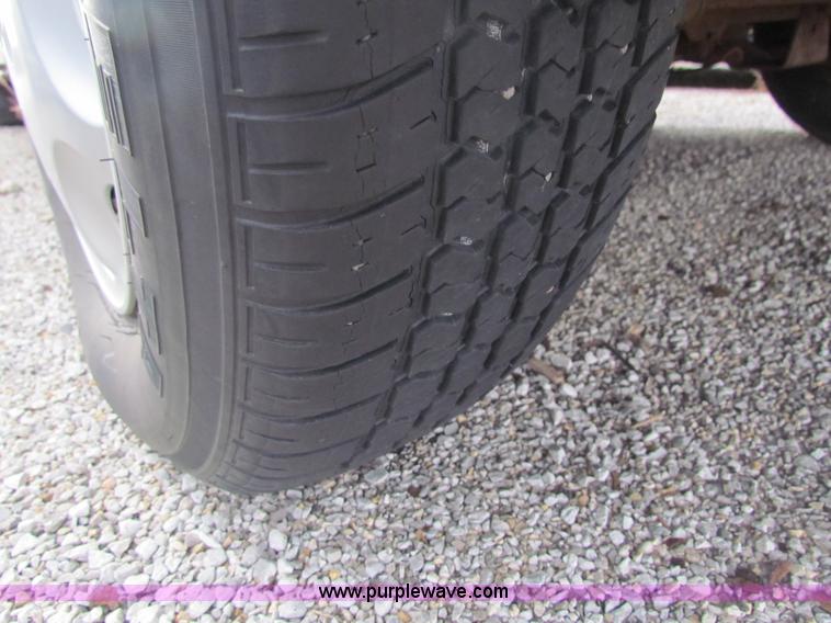 image for item G4473 1992 Pontiac Grand Prix LE