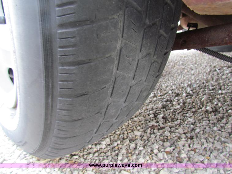 image for item G4473 1992 Pontiac Grand Prix LE