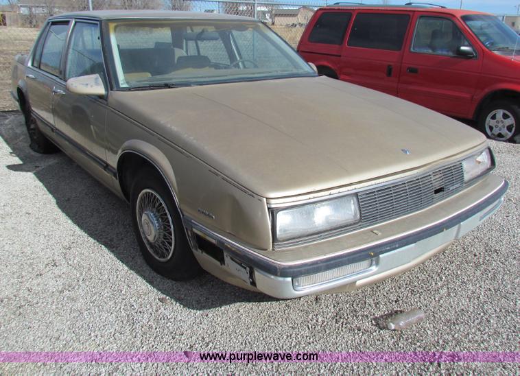 image for item G4476 1987 Buick LeSabre Custom