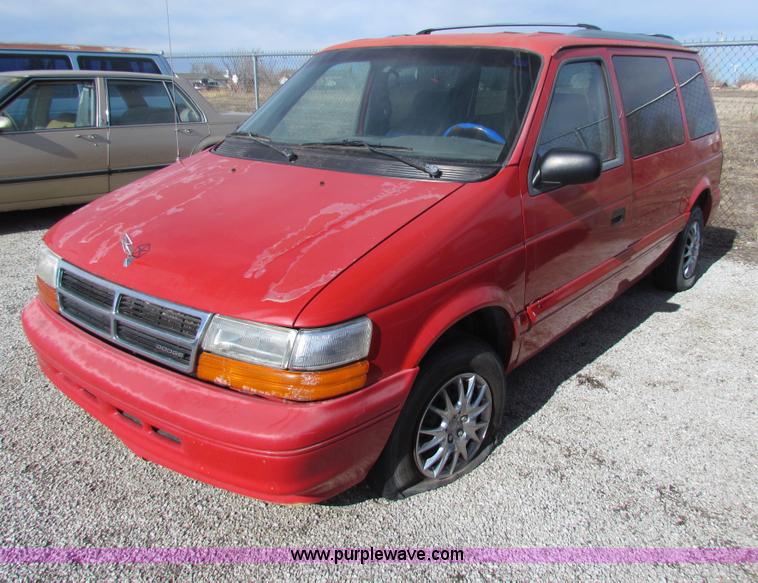 image for item G4477 1994 Dodge Caravan van