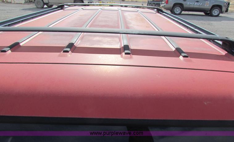 image for item G4477 1994 Dodge Caravan van