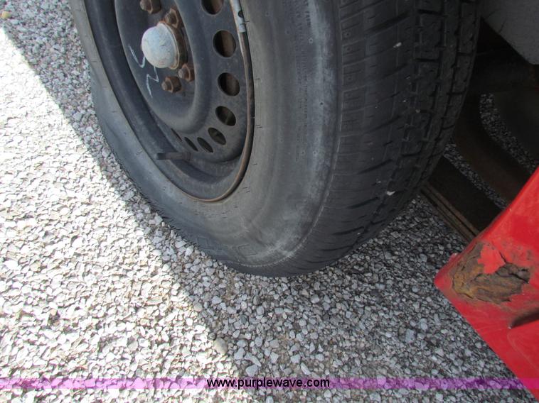 image for item G4477 1994 Dodge Caravan van