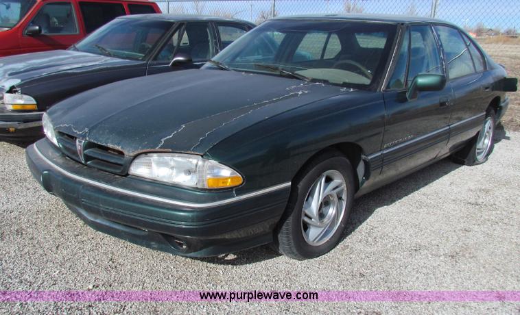 image for item G4479 1992 Pontiac Bonneville SE