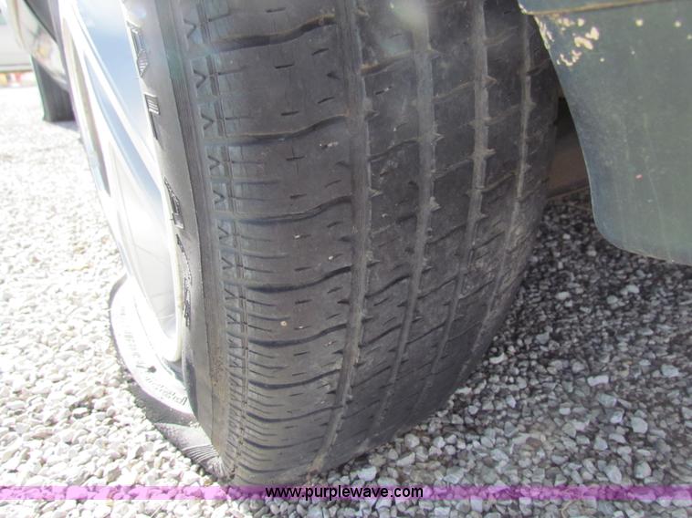 image for item G4479 1992 Pontiac Bonneville SE