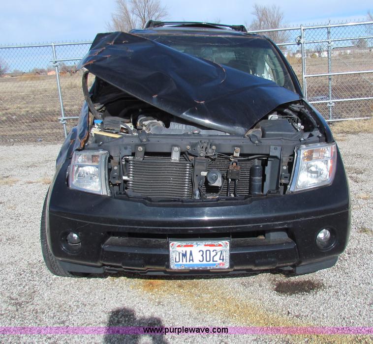 image for item G4481 2005 Nissan Pathfinder SUV