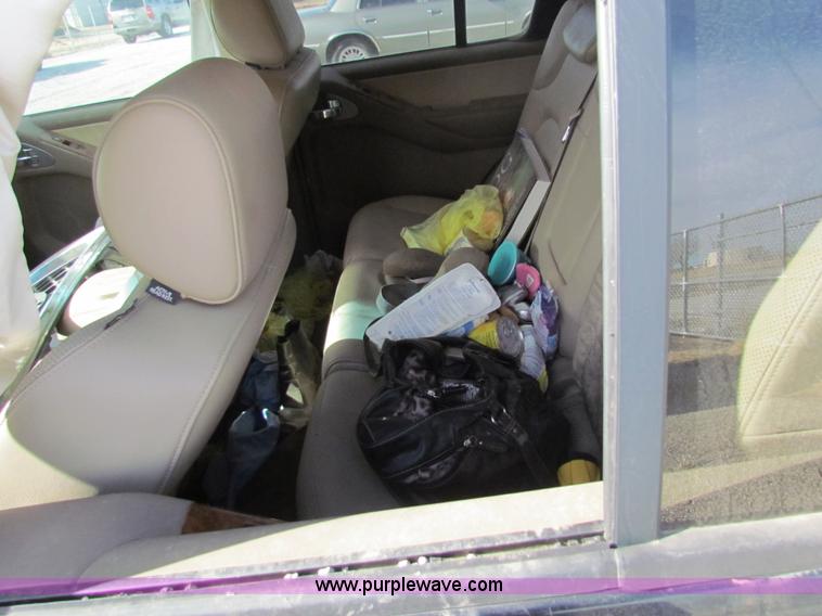 image for item G4481 2005 Nissan Pathfinder SUV