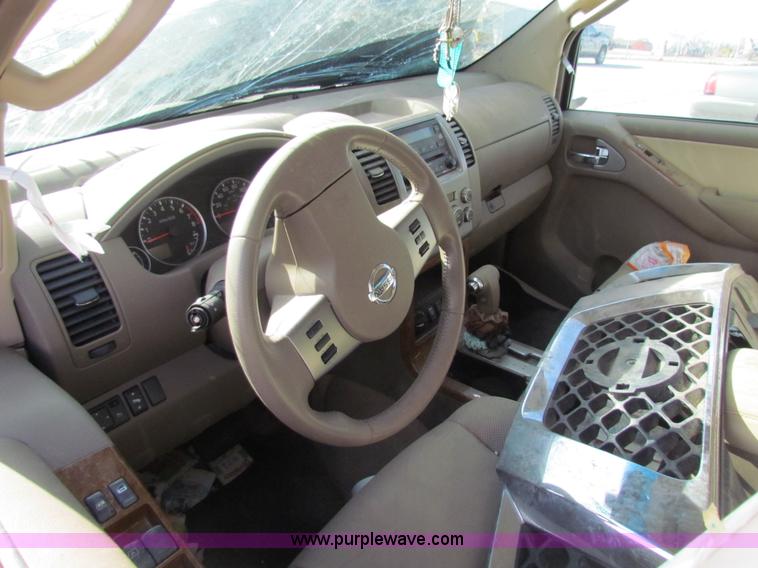 image for item G4481 2005 Nissan Pathfinder SUV