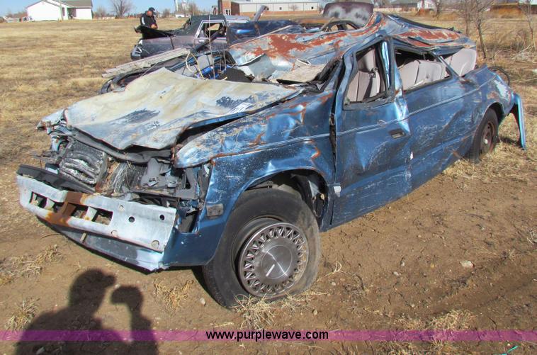 image for item G4482 1992 Plymouth Grand Voyager SE van