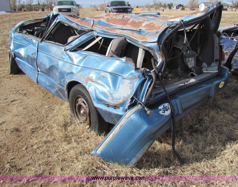 image for item G4482 1992 Plymouth Grand Voyager SE van