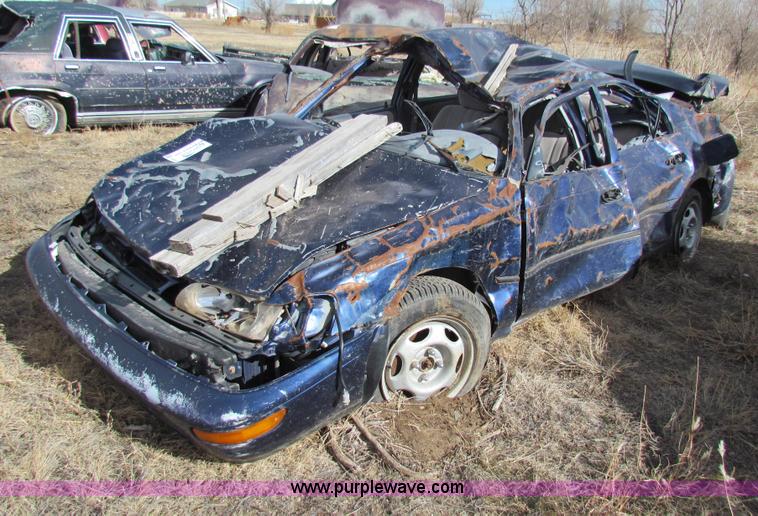 image for item G4483 1997 Toyota Corolla