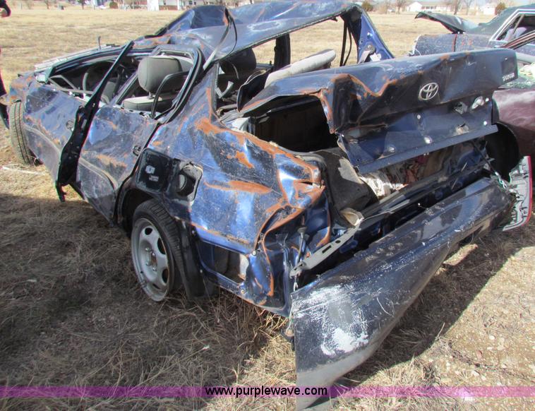 image for item G4483 1997 Toyota Corolla