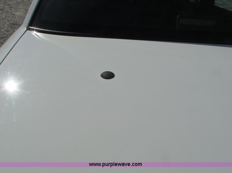 image for item G9368 2006 Ford Crown Victoria Police Interceptor