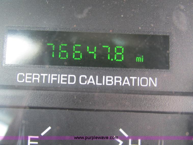 image for item G9368 2006 Ford Crown Victoria Police Interceptor