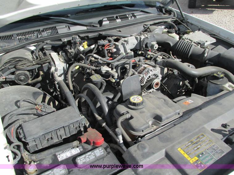 image for item G9368 2006 Ford Crown Victoria Police Interceptor