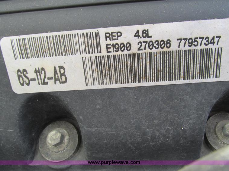 image for item G9368 2006 Ford Crown Victoria Police Interceptor