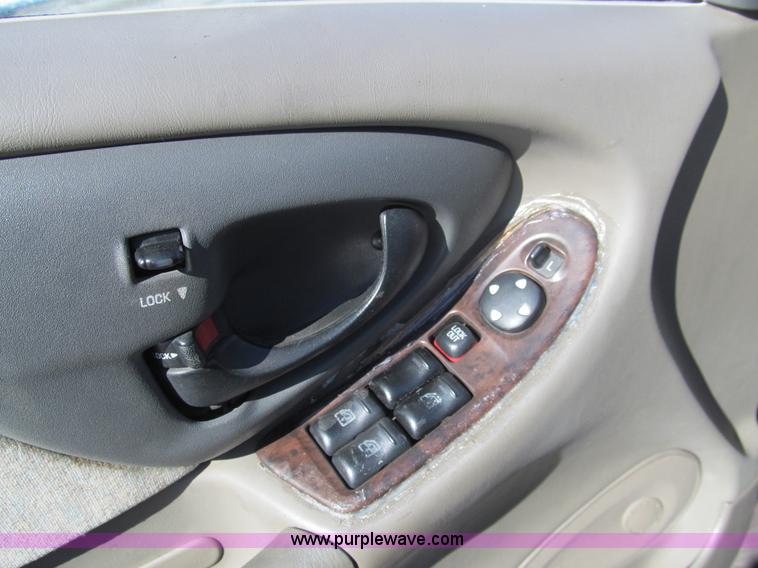 image for item G9536 1998 Chevrolet Malibu LS