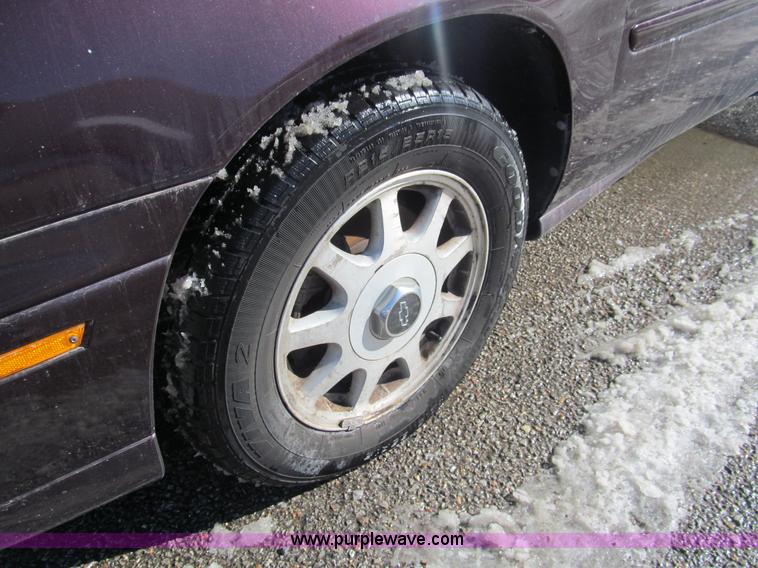 image for item G9536 1998 Chevrolet Malibu LS