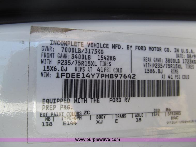 image for item G9578 1993 Ford Econoline E150 van
