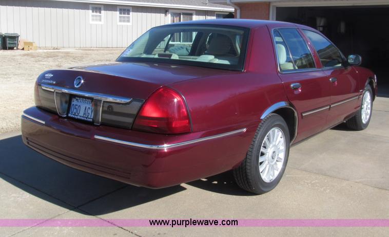 image for item G9579 2010 Mercury Grand Marquis LS Ultimate Edition