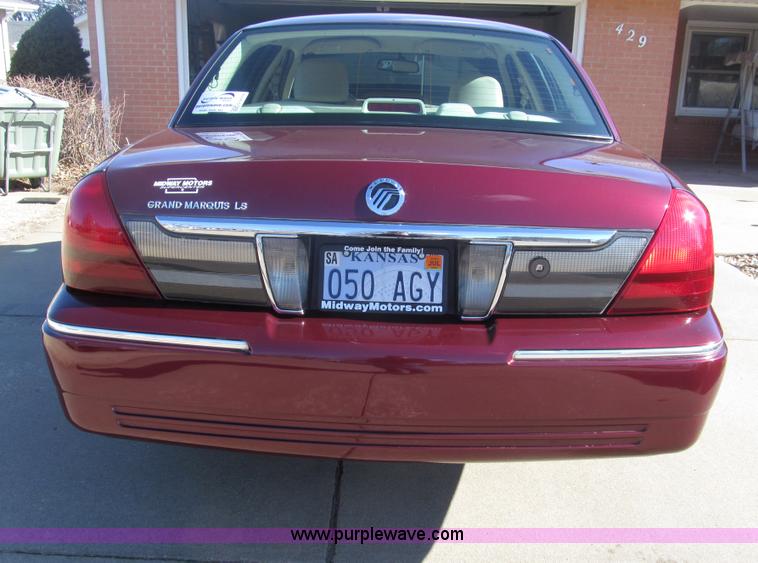 image for item G9579 2010 Mercury Grand Marquis LS Ultimate Edition